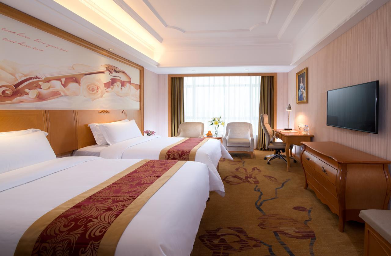 Vienna 3 Best Hotel Meilong Road Shenzhen Buitenkant foto
