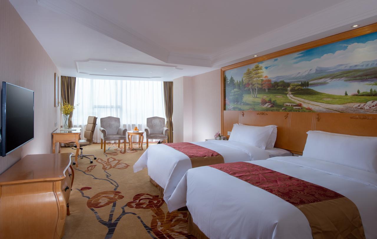 Vienna 3 Best Hotel Meilong Road Shenzhen Buitenkant foto